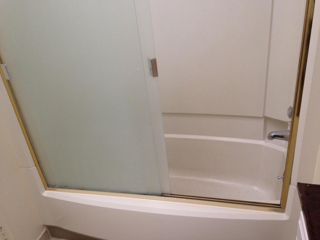 Hotel Burgess Reedley Bagian luar foto