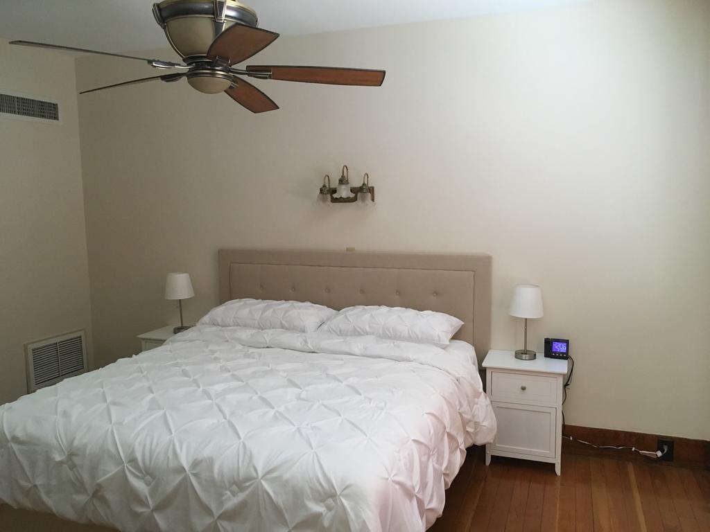 Hotel Burgess Reedley Bagian luar foto